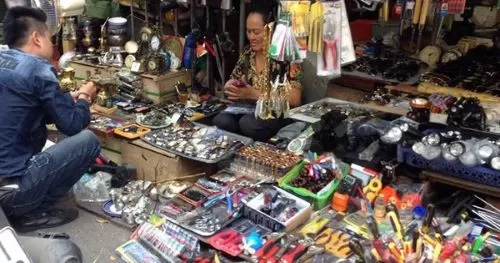 ハノイリサイクル市場