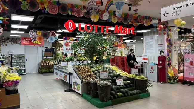 ハノイ市内観光・ハノイ ショッピングツアー・ホテルハノイビン コム センターで買い物・ハノイビン コム センター日本語ガイド付き・マッサジとお昼ご飯付きハノイ ロッテスーパー
