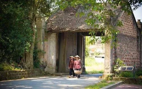 ベトナムハノイ・ドゥオンラム古い村ツアー・古代のベトナムの村の建築的・ハノイの一番古い村・ハノイ近郊の小さな村