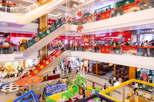 ハノイ市内観光・ハノイ ショッピングツアー・ホテルハノイビン コム センターで買い物・ハノイビン コム センター日本語ガイド付き・マッサジとお昼ご飯付きハノイ ロッテスーパー