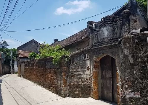 ベトナムハノイ・ドゥオンラム古い村ツアー・古代のベトナムの村の建築的・ハノイの一番古い村・ハノイ近郊の小さな村